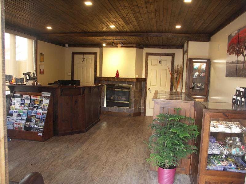 Rainbow Inn image