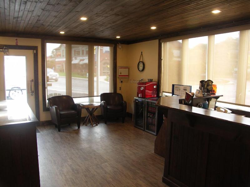 Rainbow Inn image