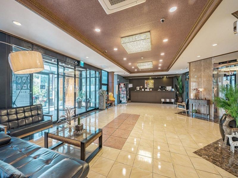 J View Hotel