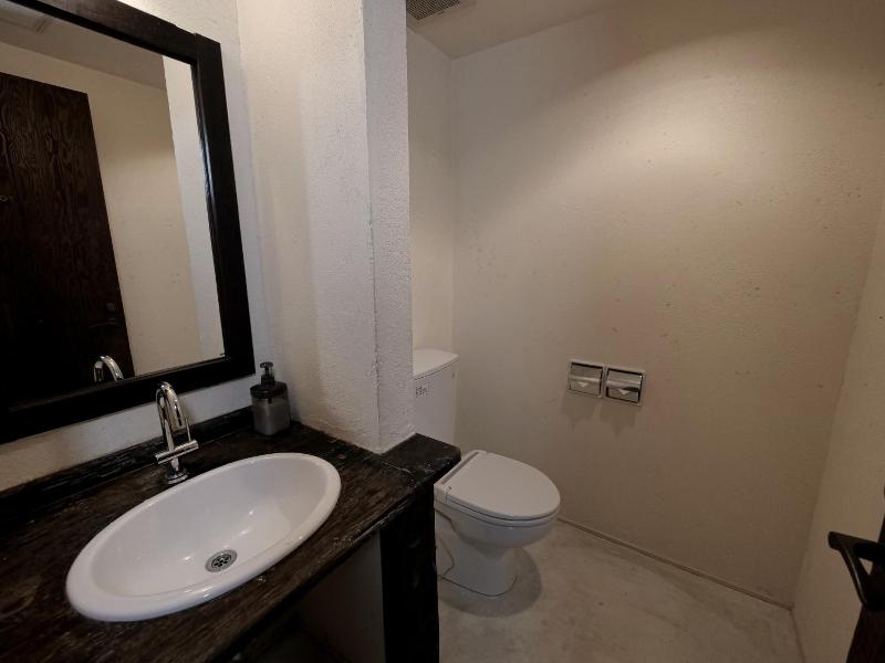 Bench Hostel image