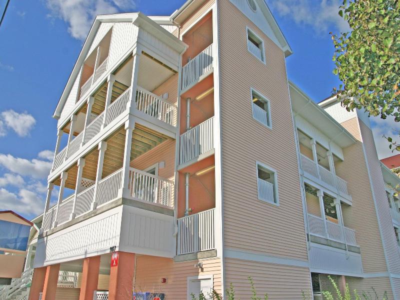 Monte Carlo Condos image