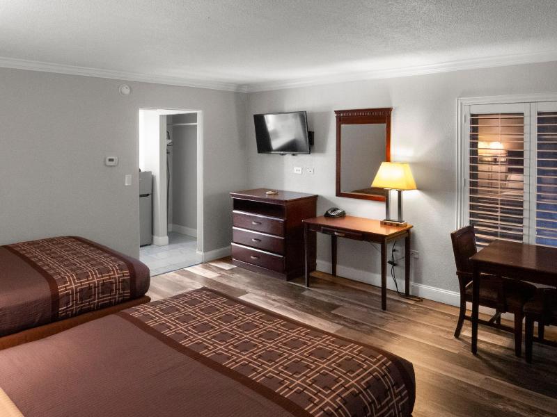 Dream Inn image