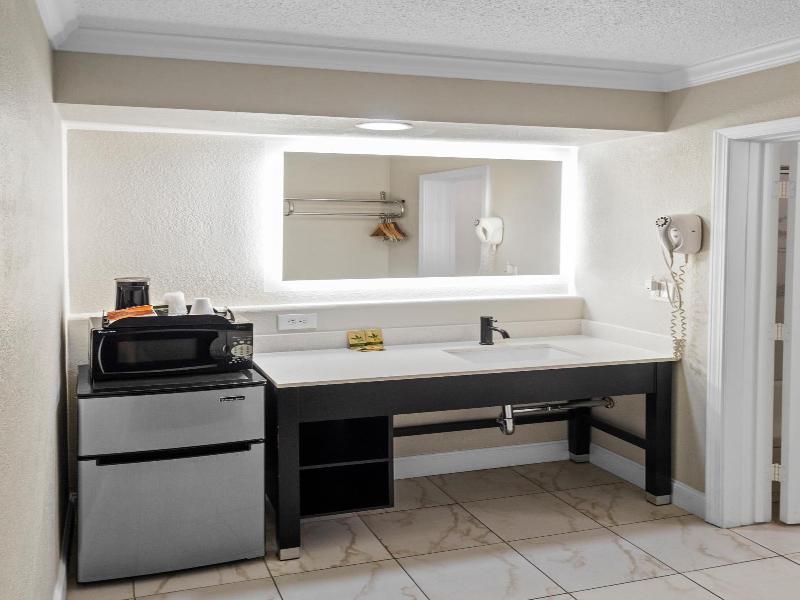 Dream Inn image