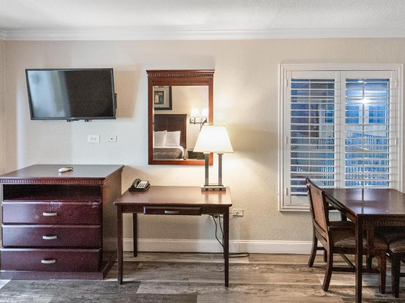 Dream Inn image