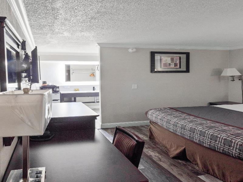 Dream Inn image