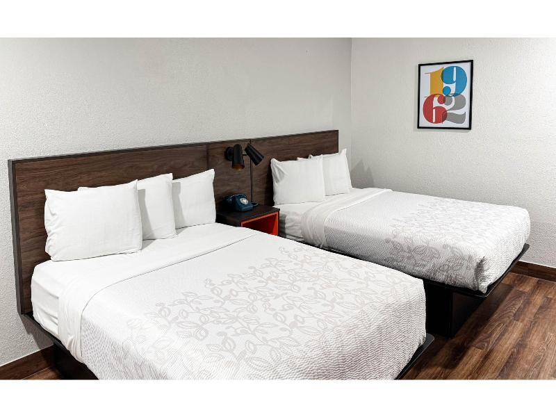 Motel 6 Classic Galveston, TX Beach-Seawall GA image