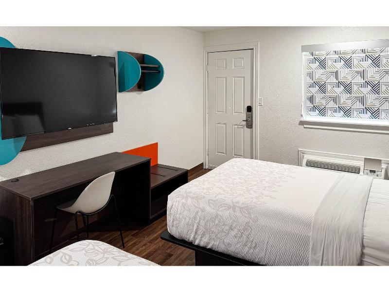 Motel 6 Classic Galveston, TX Beach-Seawall GA image