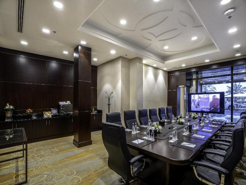 The Diplomat Radisson Blu Hotel, Residence & Spa image
