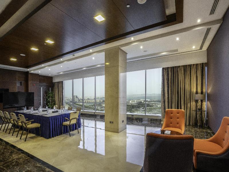 The Diplomat Radisson Blu Hotel, Residence & Spa image