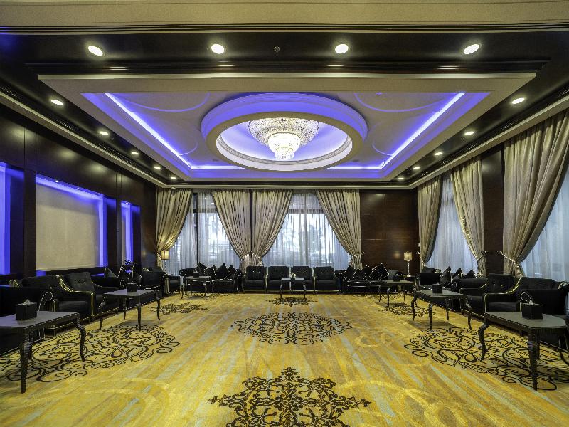 The Diplomat Radisson Blu Hotel, Residence & Spa image