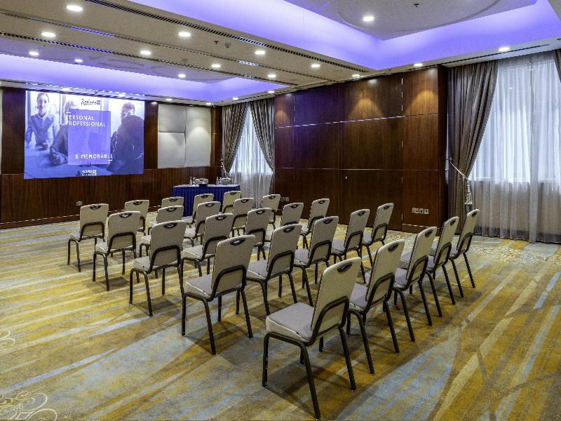 The Diplomat Radisson Blu Hotel, Residence & Spa image