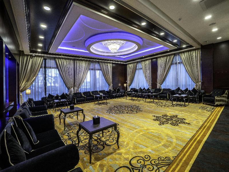 The Diplomat Radisson Blu Hotel, Residence & Spa image