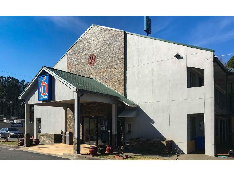 Motel 6 Cartersville, GA image