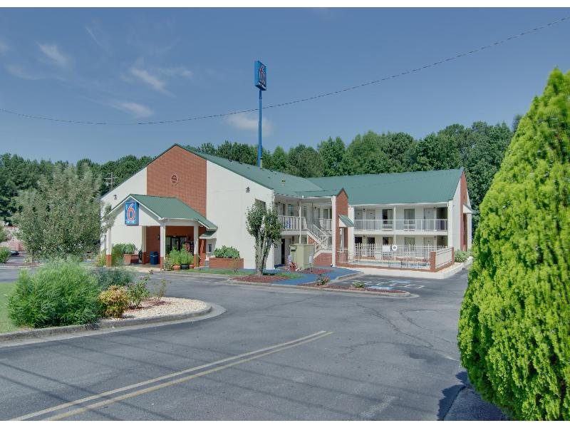 Motel 6 Cartersville, GA image