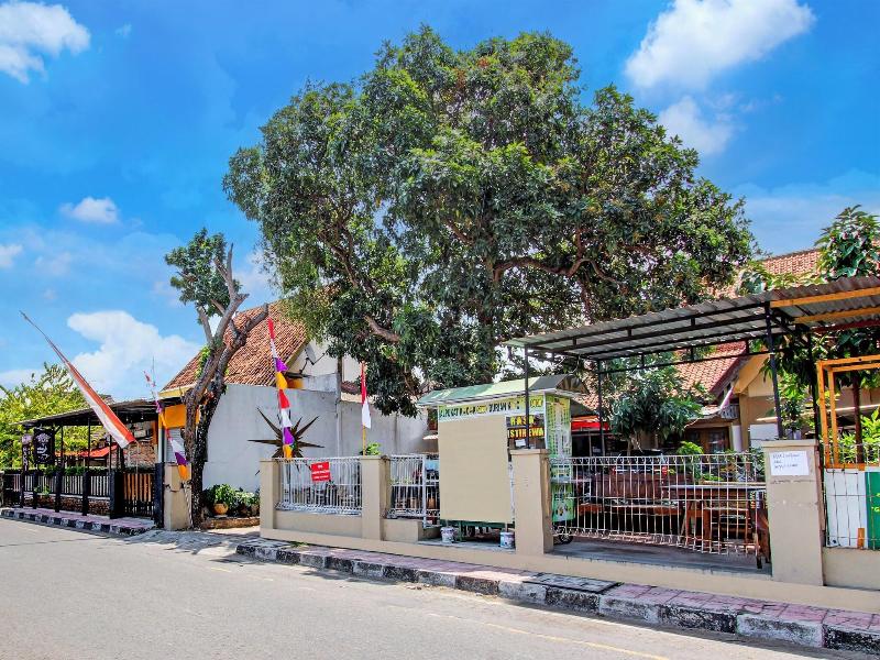 Hotel O Homestay Alqid Syariah image