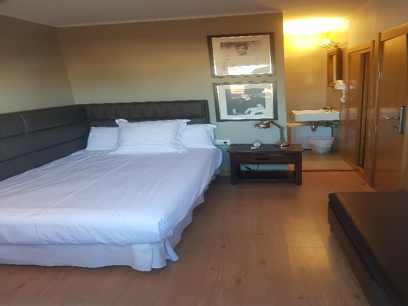 Hostal Parque gallery photo 12