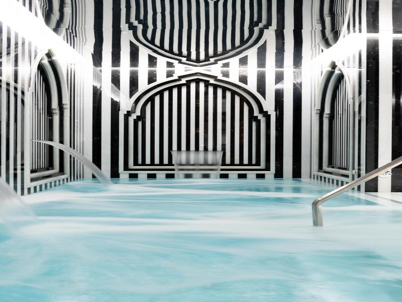 Gran Hotel Claridge Granada image