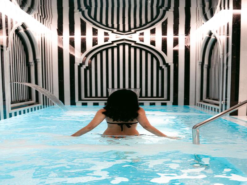 Gran Hotel Claridge Granada image