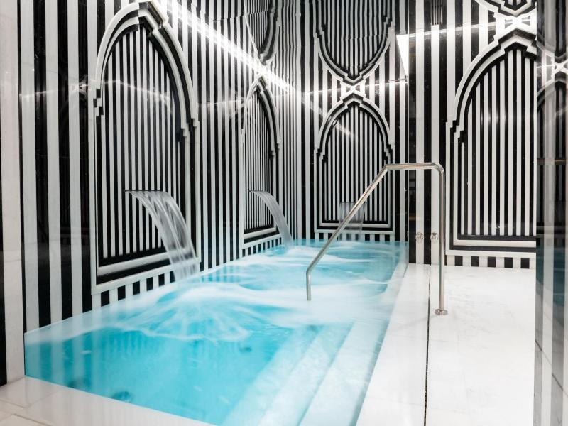 Gran Hotel Claridge Granada image