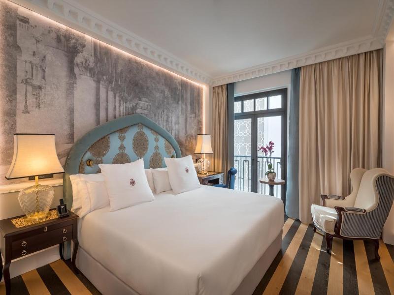 Gran Hotel Claridge Granada image