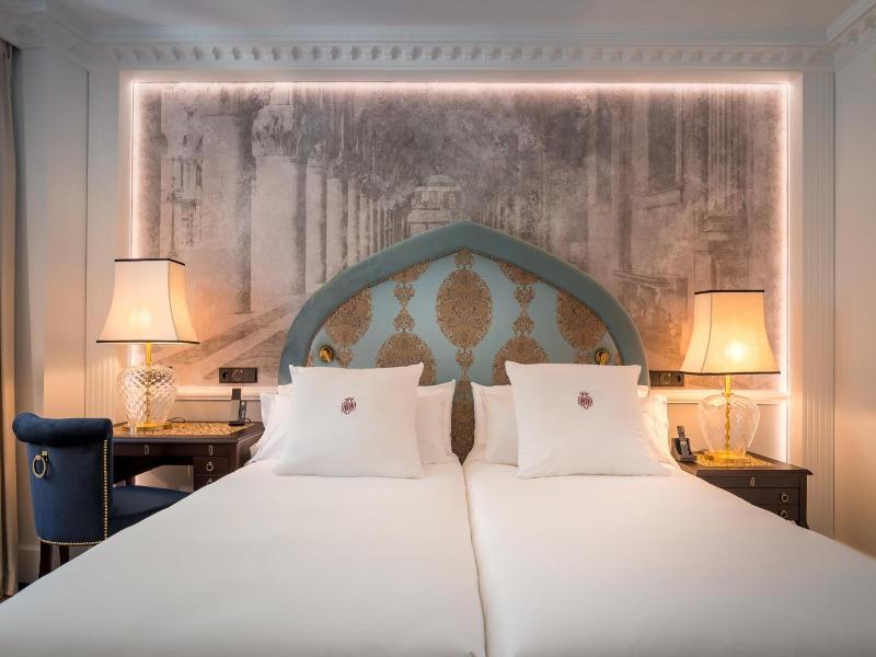 Gran Hotel Claridge Granada image