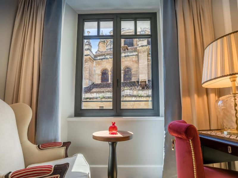 Gran Hotel Claridge Granada image