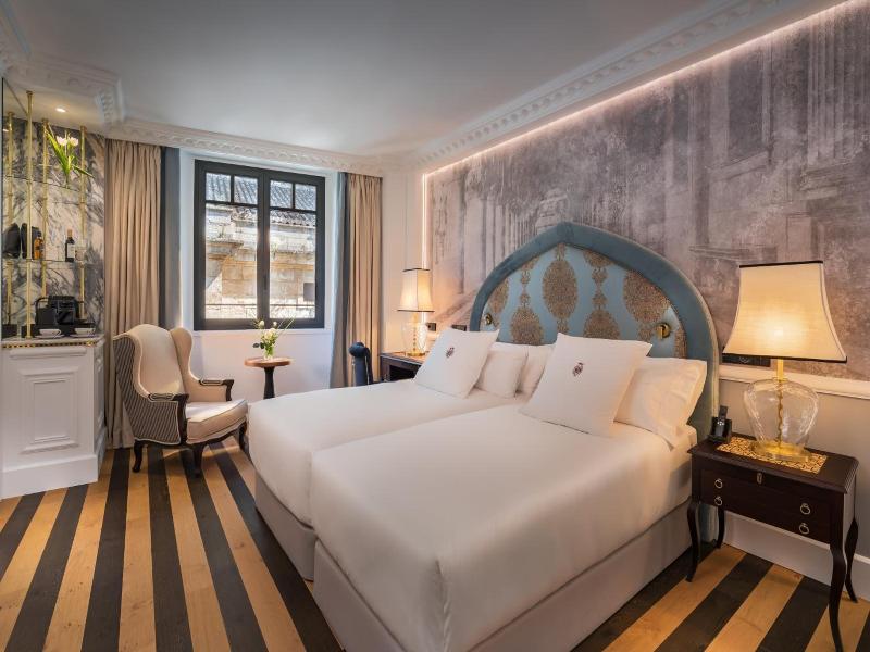 Gran Hotel Claridge Granada image