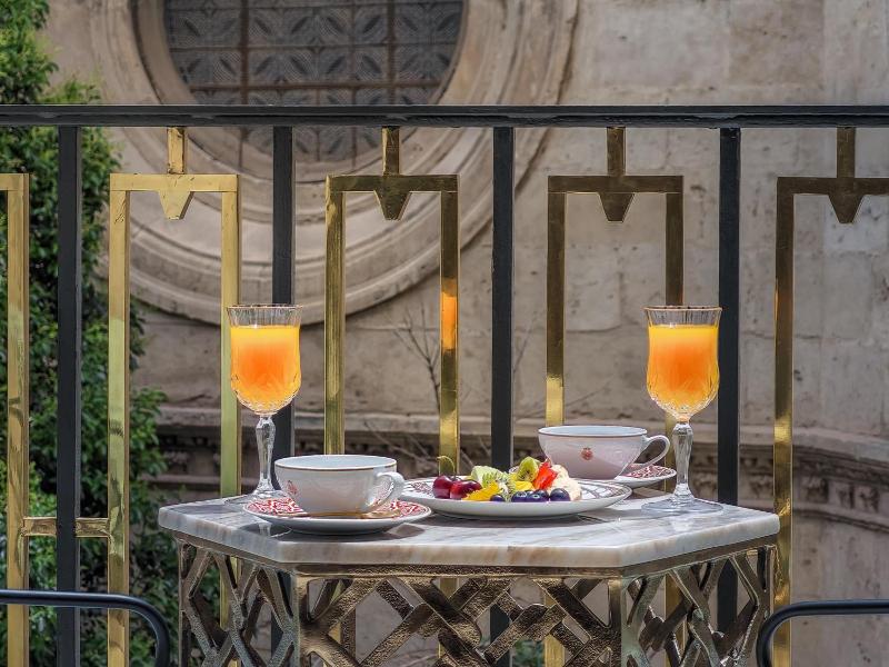 Gran Hotel Claridge Granada image