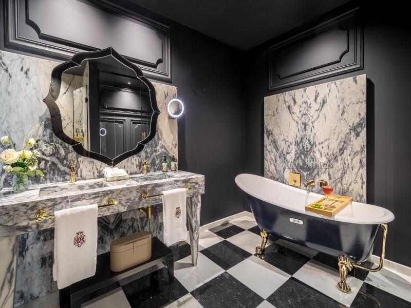 Gran Hotel Claridge Granada image