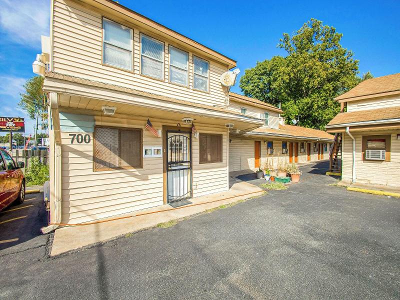 Hotel O Best Rest Inn Springfield Us 36 image