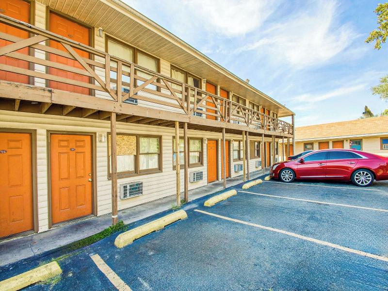 Hotel O Best Rest Inn Springfield Us 36 image