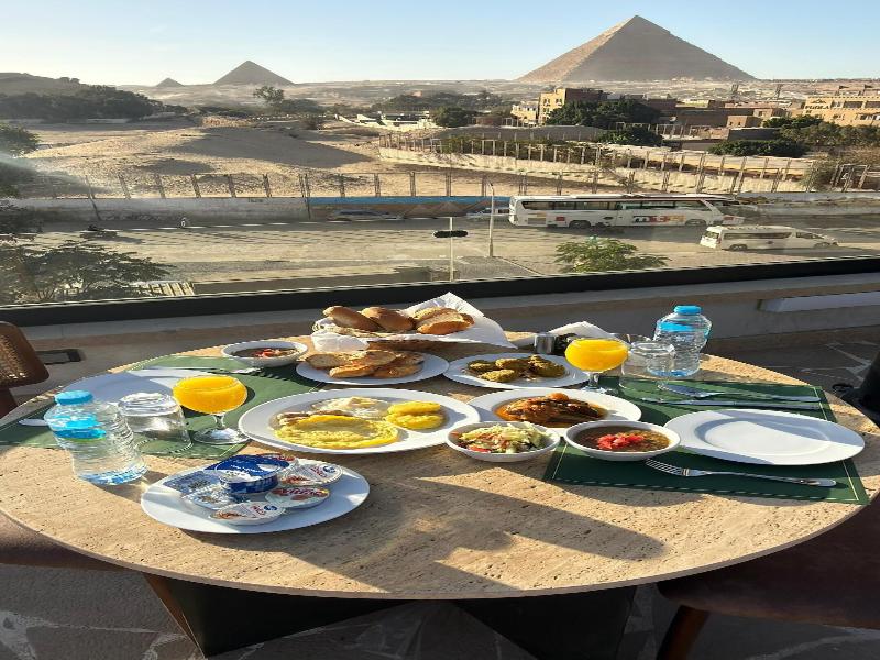 Amunet Pyramids View Hotel image