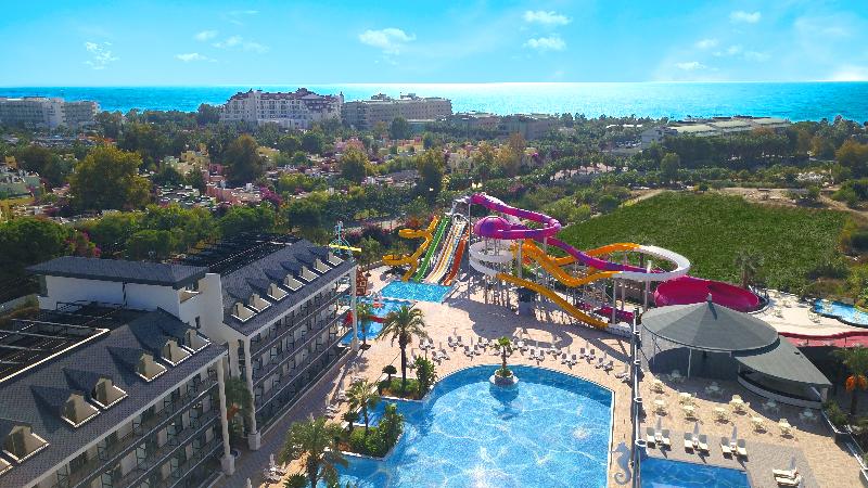 Dream World Palace Hotel image