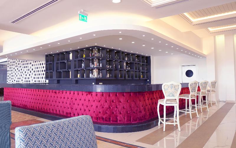 Dream World Palace Hotel image