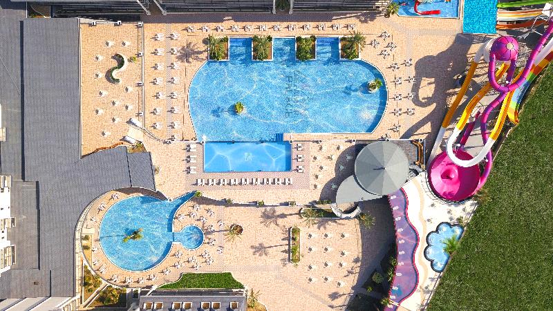 Dream World Palace Hotel image