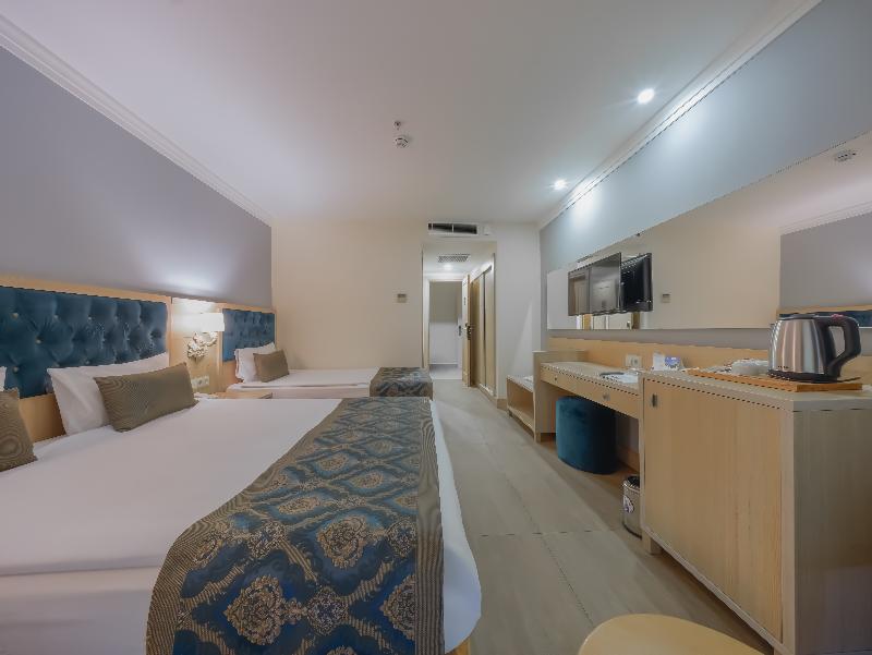 Dream World Palace Hotel image
