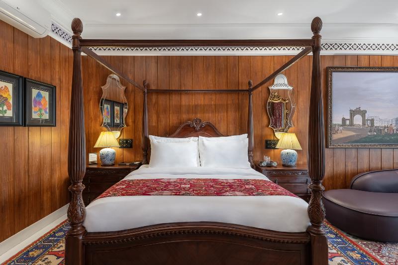 Mayfair Manor Jungpana image