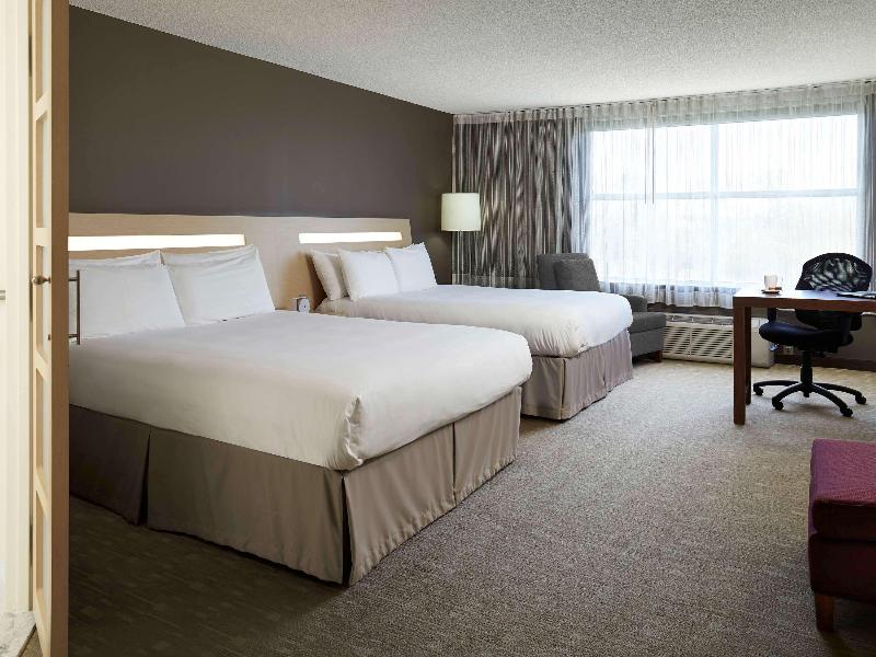 Novotel Montreal Airport