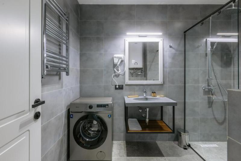 Mziuri Gardens Apartments image