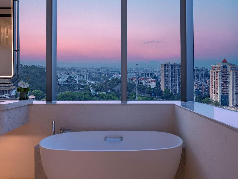 voco Xiamen SM City by IHG image