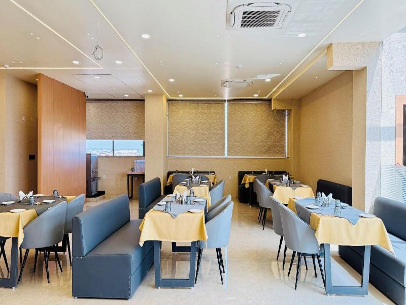 Kreston Heights Hotel Banquet & Restaurant