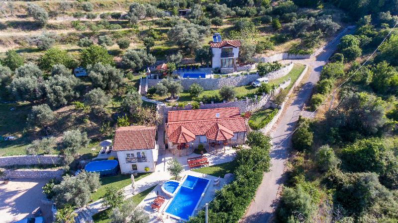 Rustic Villas Barlovic