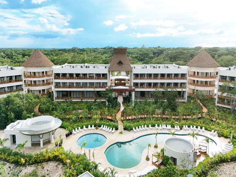 Hotel Mundo Maya Edzna image