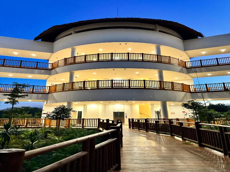 Hotel Mundo Maya Edzna