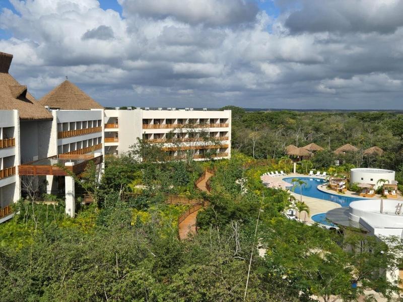 Hotel Mundo Maya Edzna