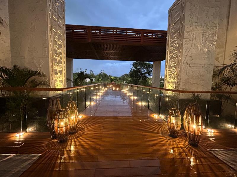 Hotel Mundo Maya Edzna image