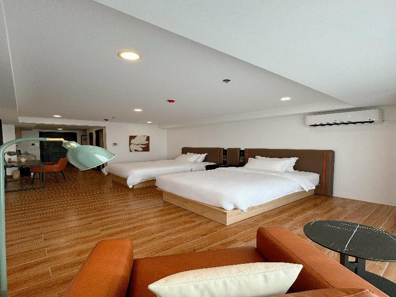 W9 Hotel And Resorts image