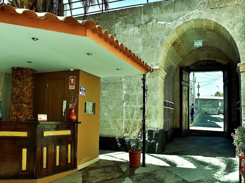 Montecristohotel image
