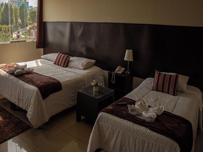 Montecristohotel image