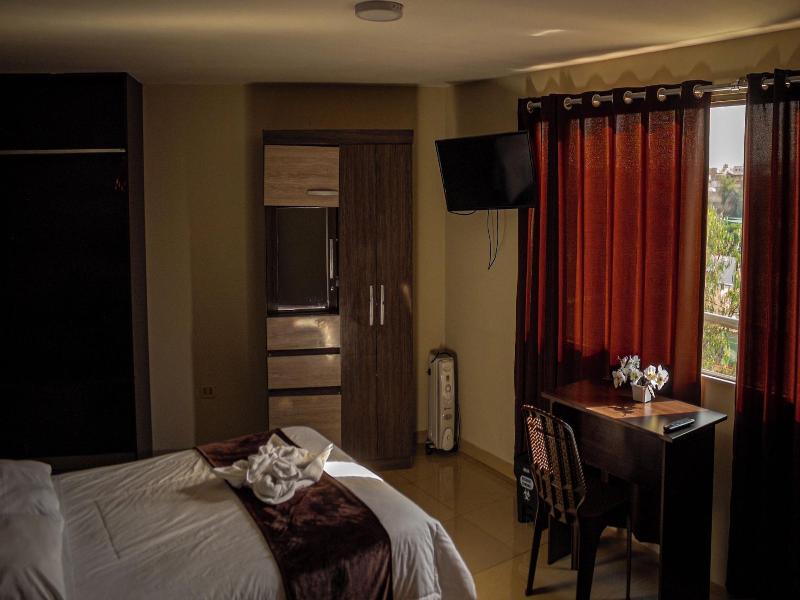 Montecristohotel image